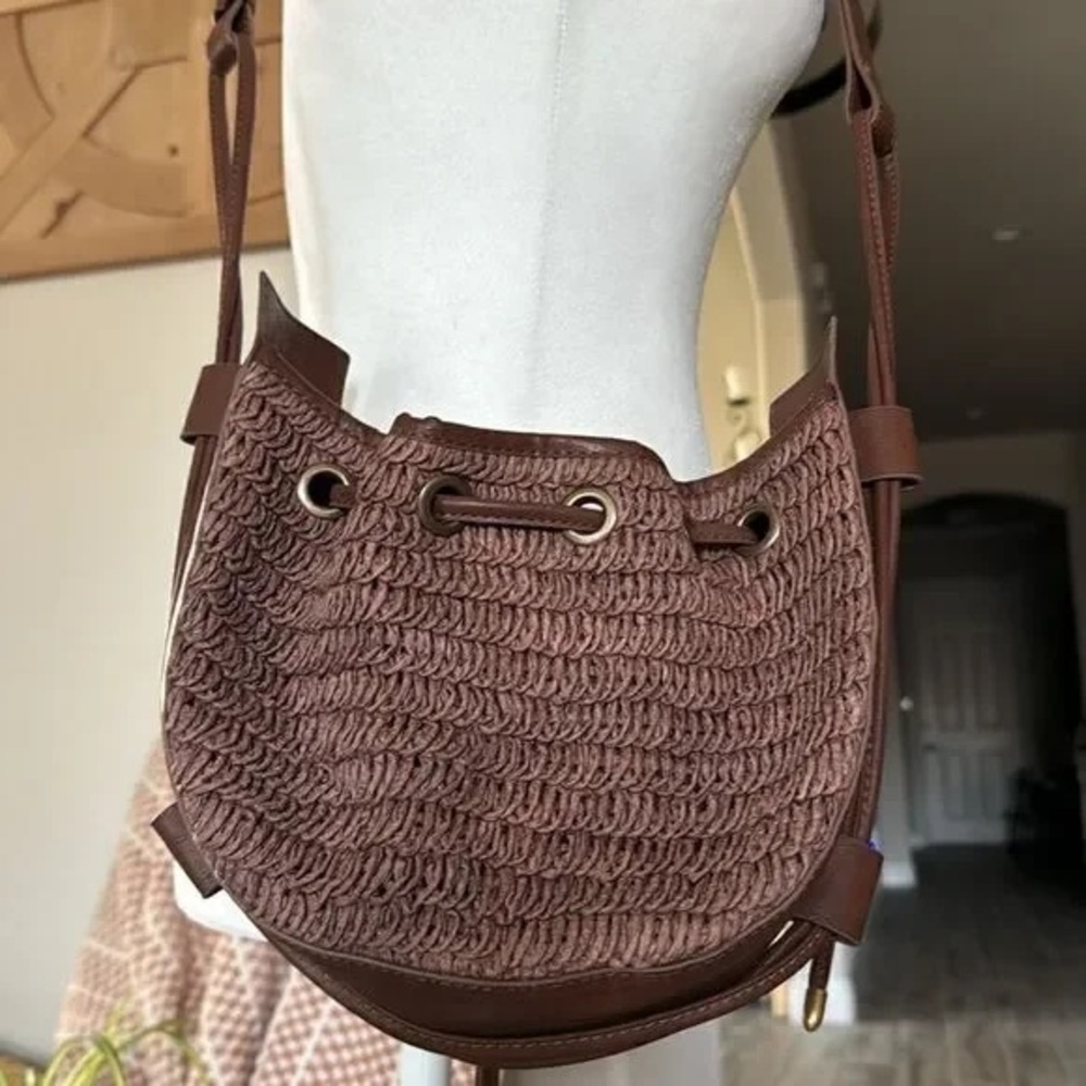 Free People Brown Woven Brown Crossbody Bag NWOT - Picture 5 of 9